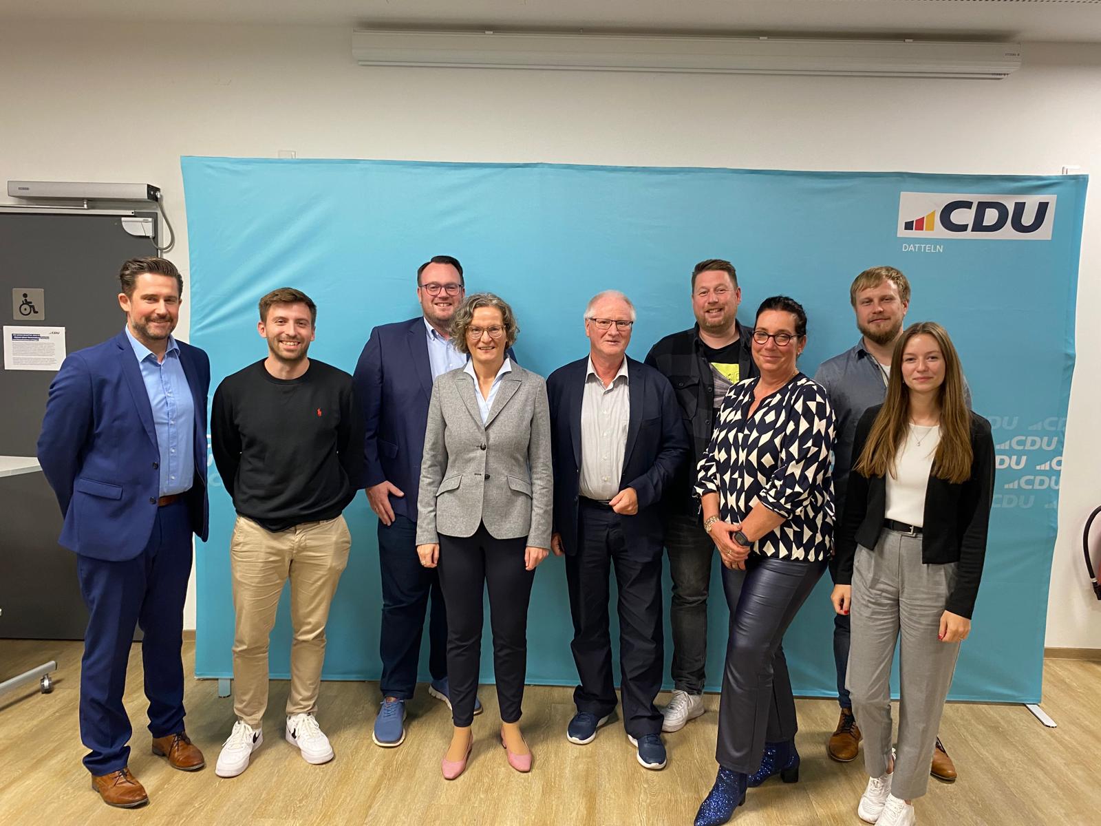 Politik, Bier & Brezel mit Ministerin Ina Scharrenbach